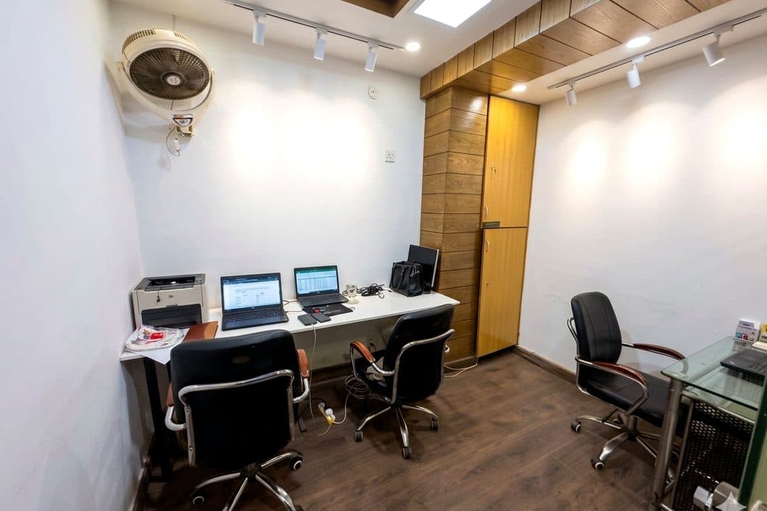 Processing desk